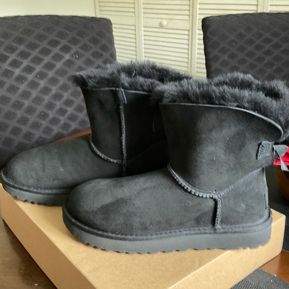 Ugg Boots - image 3